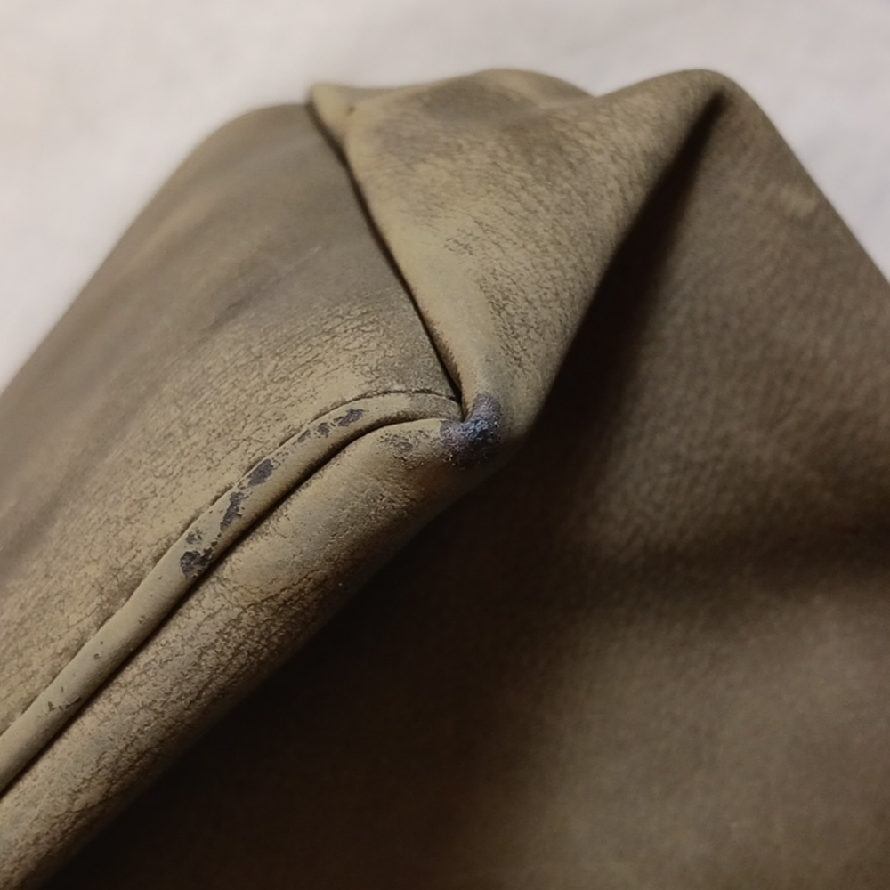 Universal Thread Handbag - Picture 4 of 10